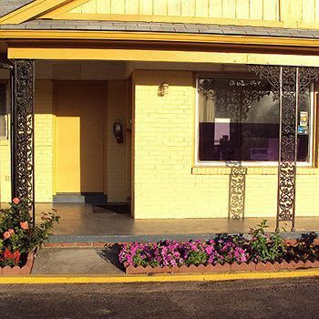 Sunrise Inn - Brownsville מראה חיצוני תמונה